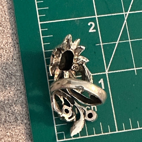 Opal flower statement bypass wrap sterling silver ring - Picture 9 of 9